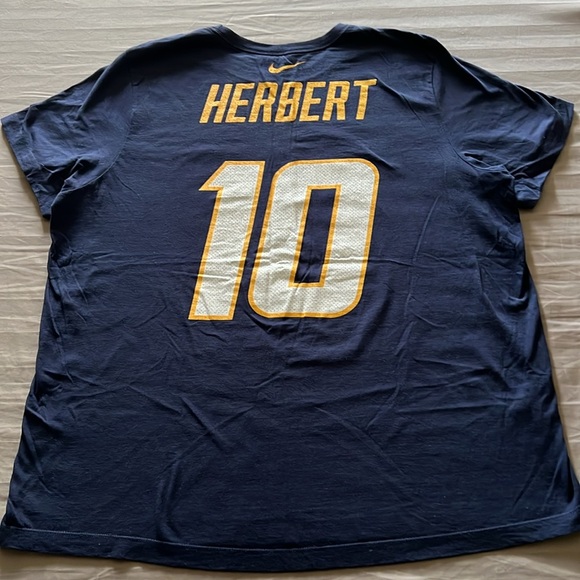 Nike Los Angeles Chargers Justin Herbert Navy Jersey Tshirt - Picture 2 of 2